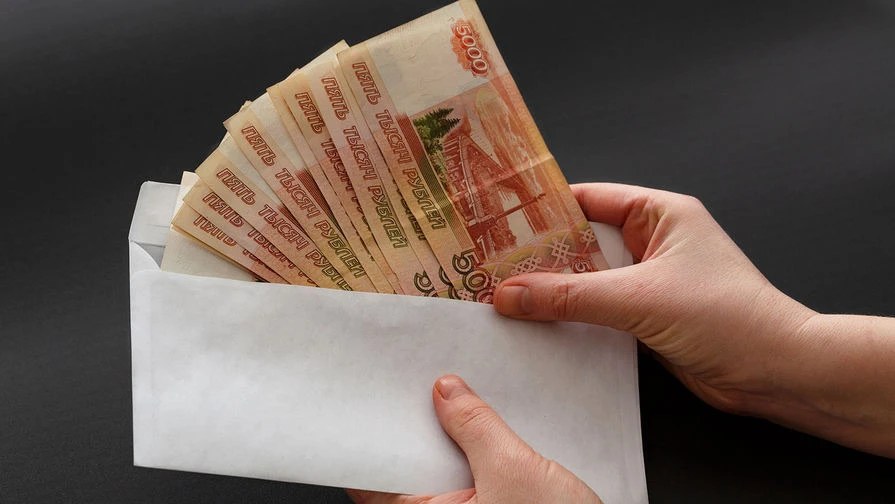 Средняя зарплата в регионе перешагнула отметку 93,9 тысячи рублей Средняя зарплата в регионе перешагнула отметку 93,9 тысячи рублей