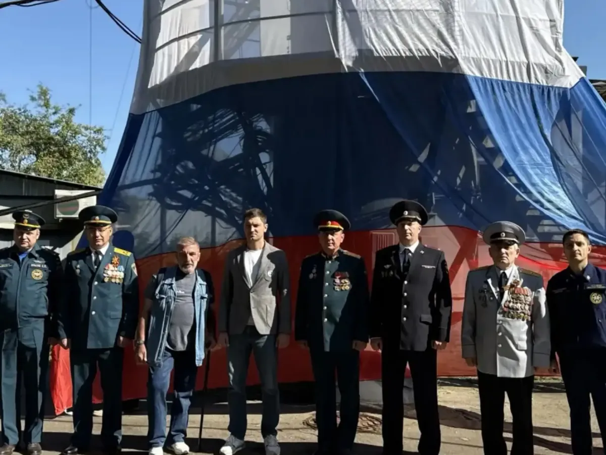 На обнинскую метеовышку подняли государственный флаг России